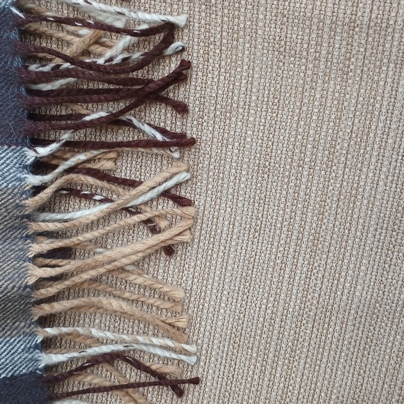 100% Cashmere Tan And Gray Tartan, Cream Plaid Fringe Wool Scarf Large Scarf - Picture 2 of 3